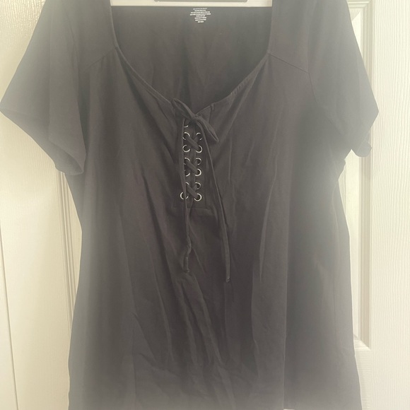 Torrid Foxy Lace-Up Short Sleeve Top - Picture 4 of 7